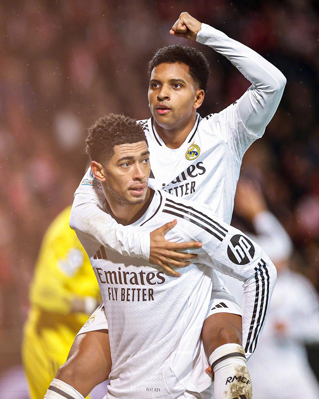 Kaiyun官方入口姆巴佩焦点对战，JackeyLove与80激战IG分钟，出色防守胜负难料！